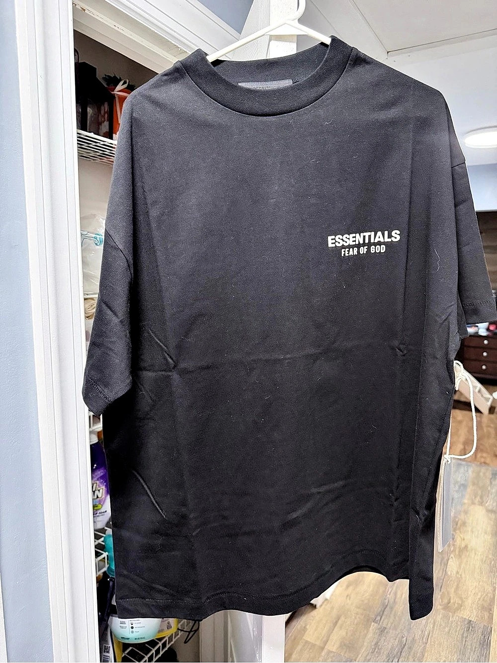 NWT** Fear of God Essentials Boxy T-Shirt